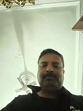 vardh033 online show from December 2025 04:29:02 AM