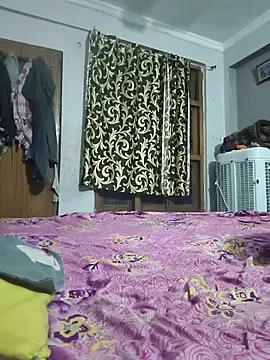 vardh033 online show from February 2026 11:45:01 PM