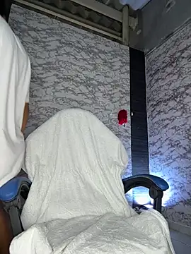 AlisSon  hot online show from April 2026 09:01:01 PM