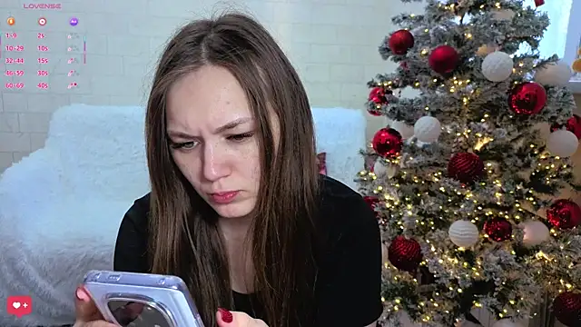 AlisaWyn online show from December 2025 03:44:02 AM