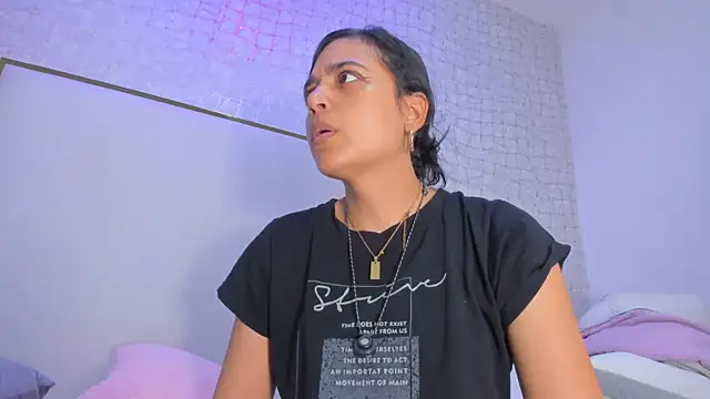 thalia888  online show from February 2026 07:10:01 PM