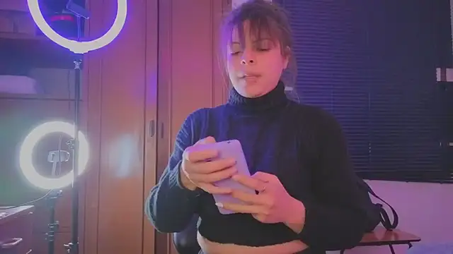 MiaCollinssx online show from November 2025 03:39:01 PM