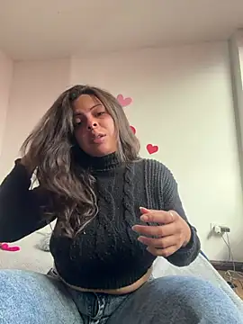 Snapshot of MiaCollinssx chatting on February 2026 01:33:02 PM MiaCollinssx online show from February 2026 01:33:02 PM