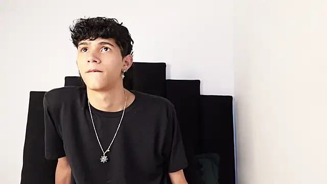 alexmark  online show from September 2025 03:25:01 PM