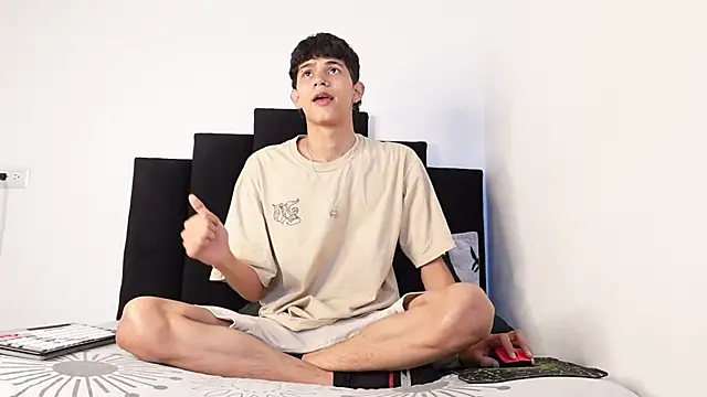 alexmark  online show from October 2025 01:40:02 PM