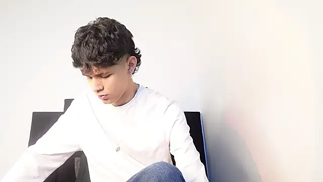 alexmark  online show from November 2025 01:22:01 PM