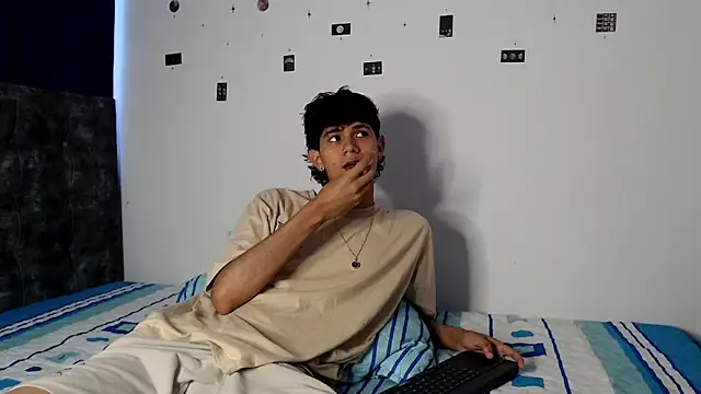 alexmark  online show from March 2026 01:55:01 PM