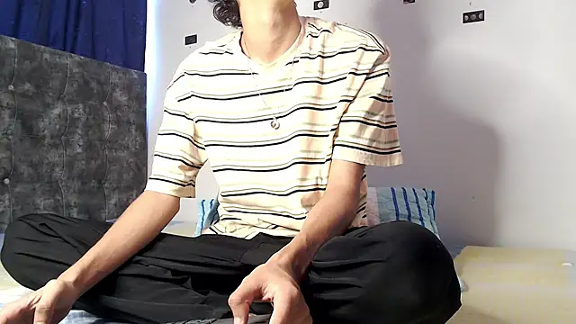 alexmark  online show from April 2026 04:56:02 PM