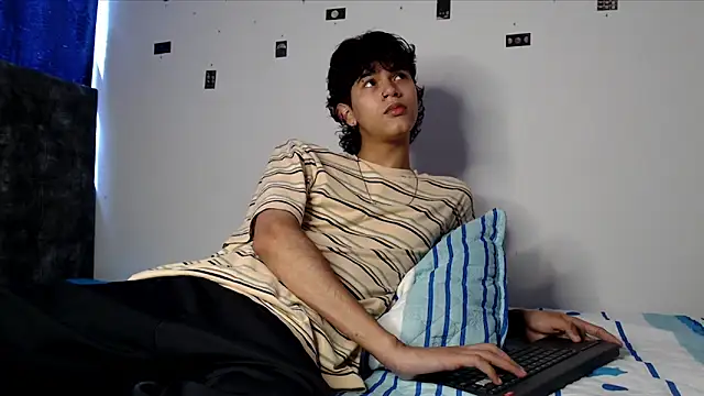 alexmark  online show from May 2026 06:15:02 PM