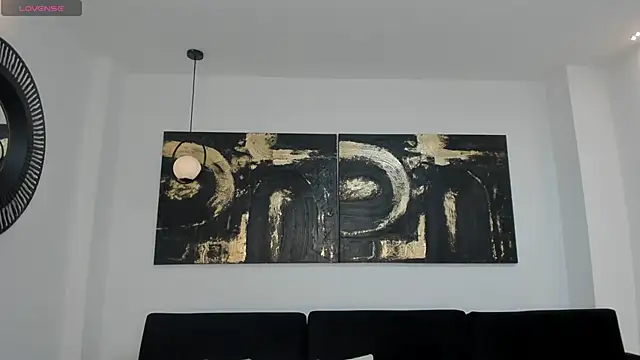 Snapshot of LeahNovac chatting on November 2025 11:22:01 AM LeahNovac online show from November 2025 11:22:01 AM