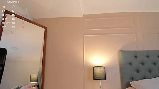  miss mia online show from April 2026 01:00:02 PM