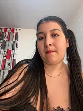 evelyn 1702 online show from November 2025 10:56:01 PM