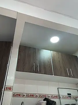 evelyn 1702 online show from December 2025 09:00:01 PM