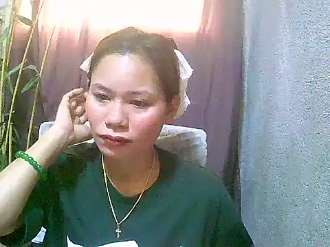 Snapshot of Sweeetgurll chatting on May 2026 03:55:01 AM Sweeetgurll online show from May 2026 03:55:01 AM