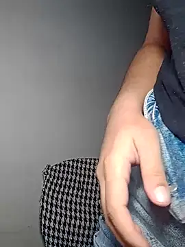 A maddy online show from December 2025 01:55:02 AM