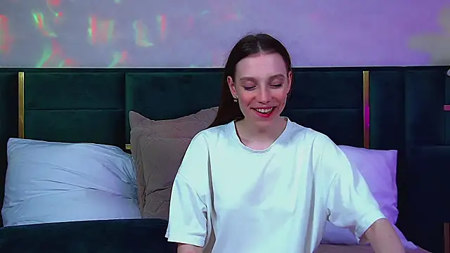VeronicaVances online show from June 2026 06:52:02 AM