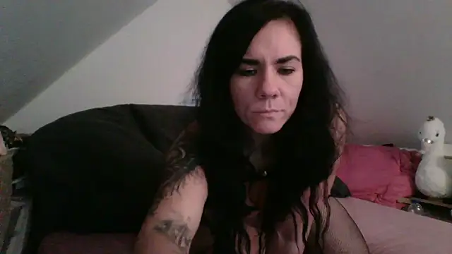 Blackariel online show from October 2025 03:19:01 PM