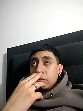 abnerdam01 online show from September 2025 10:22:02 PM