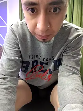 abnerdam01 online show from September 2025 11:24:02 AM