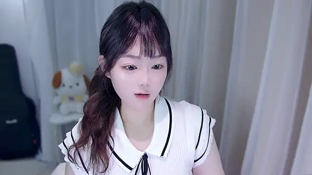 YUANYUAN-A online show from November 2025 12:05:02 PM