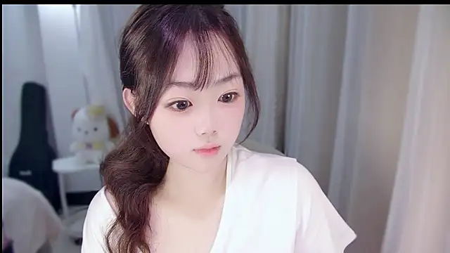 YUANYUAN-A online show from November 2025 11:43:02 AM