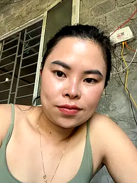 Snapshot of han-cute chatting on October 2025 08:35:01 AM han-cute online show from October 2025 08:35:01 AM