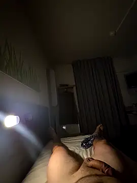 spouicke online show from April 2026 10:40:02 PM