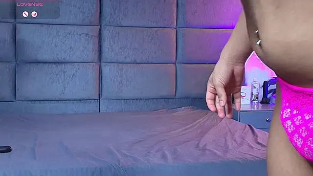 Slenna Moon online show from March 2026 11:52:02 PM