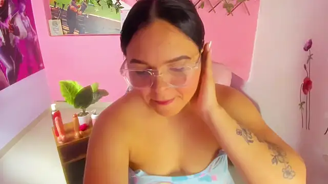 Snapshot of mabelsweet303av chatting on October 2025 07:52:01 PM mabelsweet303av online show from October 2025 07:52:01 PM