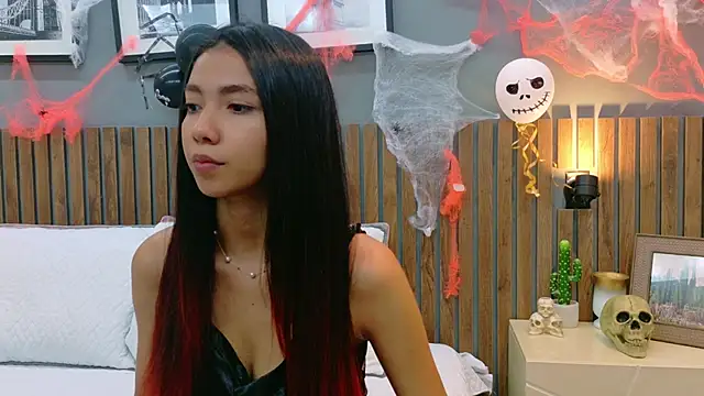 luna roja25 online show from October 2025 01:40:02 PM