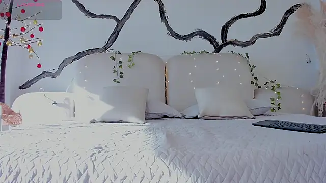 LiamDeep online show from December 2025 09:00:01 PM