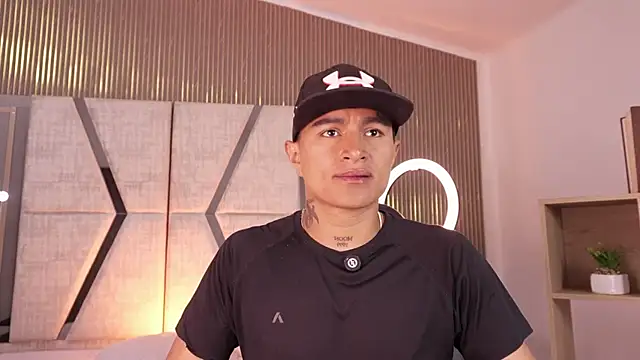 LiamDeep online show from January 2026 08:23:01 PM