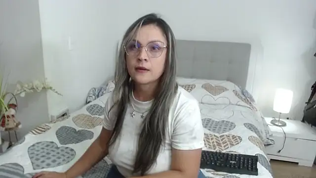 sophie lopez1 online show from November 2025 02:58:01 AM