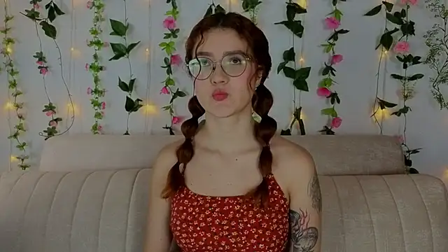 MiaWinxxx online show from September 2025 08:45:01 PM