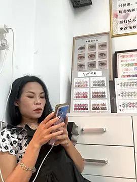 Baby-mmm online show from October 2025 04:02:01 AM