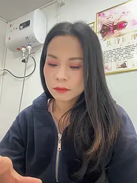 Baby-mmm online show from November 2025 05:53:02 AM