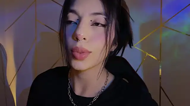 Hollyxx  online show from February 2026 05:38:01 PM