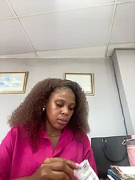 Snapshot of 031bubbles chatting on February 2026 06:30:02 AM 031bubbles online show from February 2026 06:30:02 AM