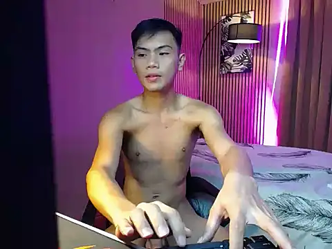 Snapshot of alex_cummer chatting on October 2025 03:57:02 PM alex cummer online show from October 2025 03:57:02 PM
