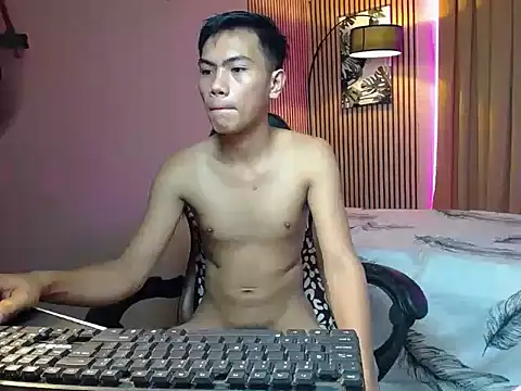 Snapshot of alex_cummer chatting on October 2025 02:39:02 PM alex cummer online show from October 2025 02:39:02 PM
