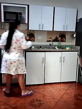 mia mancinii online show from March 2026 12:21:02 PM