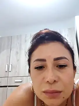 mia mancinii online show from April 2026 02:12:01 PM