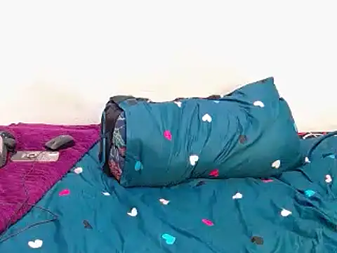 SlenderCaramelBabexx online show from September 2025 07:10:02 AM