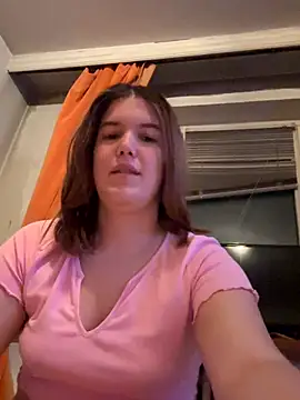 Snapshot of IssadoraaPink chatting on September 2025 07:06:02 PM IssadoraaPink online show from September 2025 07:06:02 PM