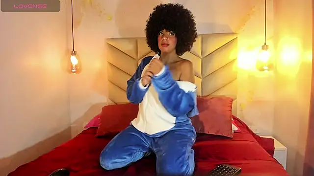 Snapshot of SheyLopez chatting on October 2025 03:08:01 AM SheyLopez online show from October 2025 03:08:01 AM