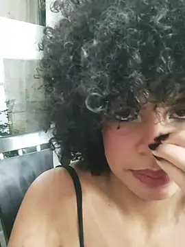 Snapshot of SheyLopez chatting on November 2025 02:42:02 AM SheyLopez online show from November 2025 02:42:02 AM