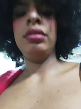 Snapshot of SheyLopez chatting on December 2025 01:44:02 AM SheyLopez online show from December 2025 01:44:02 AM