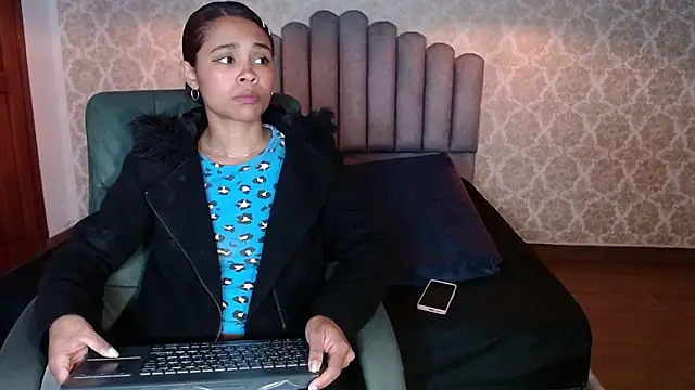 Kristall 06 online show from October 2025 02:39:02 AM