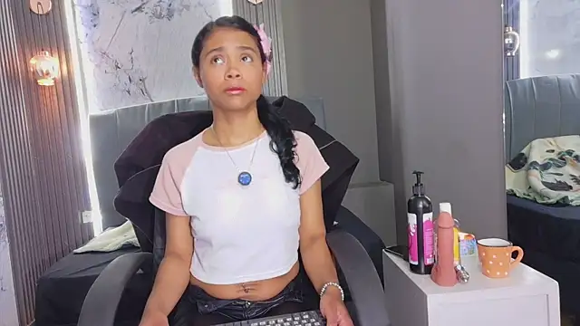 Kristall 06 online show from February 2026 04:35:02 AM