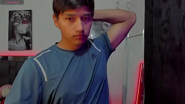 mateo-Esposito online show from November 2025 01:05:02 AM